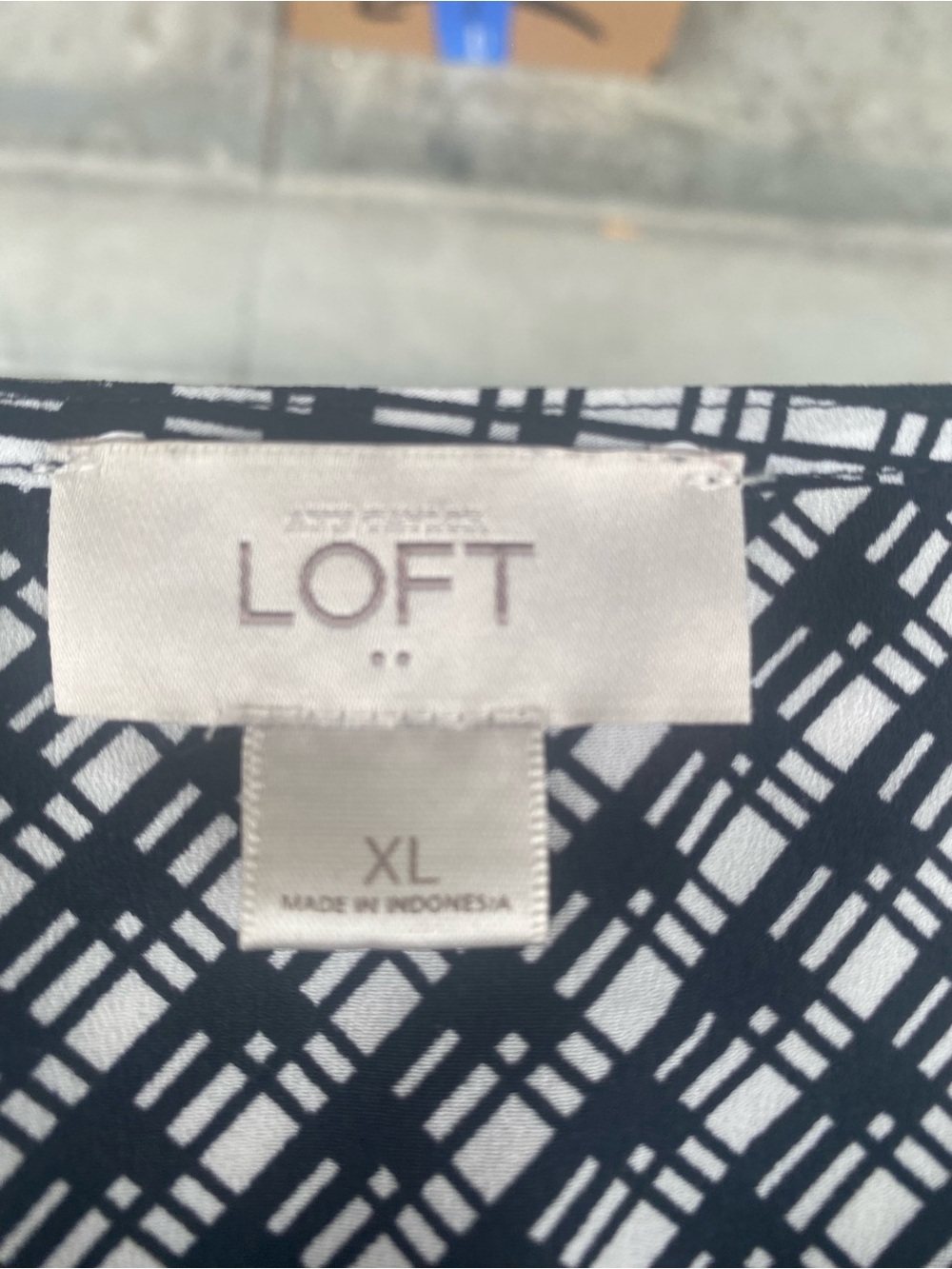 LOFT Navy and White Geometric Tie-Neck Shell - Picture 3 of 3